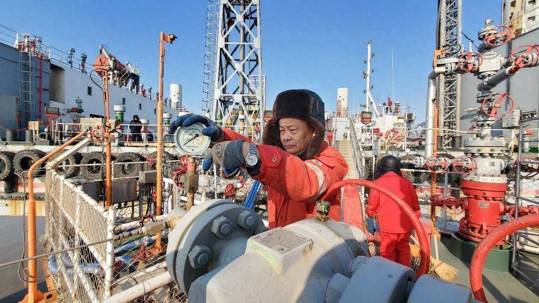中国石油辽河油田正式开启海上原油生产